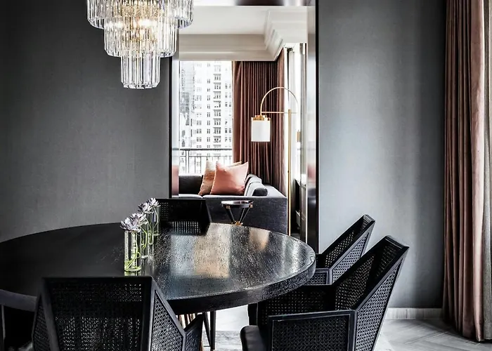 The Gwen, A Luxury Collection Hotel, Michigan Avenue 4*